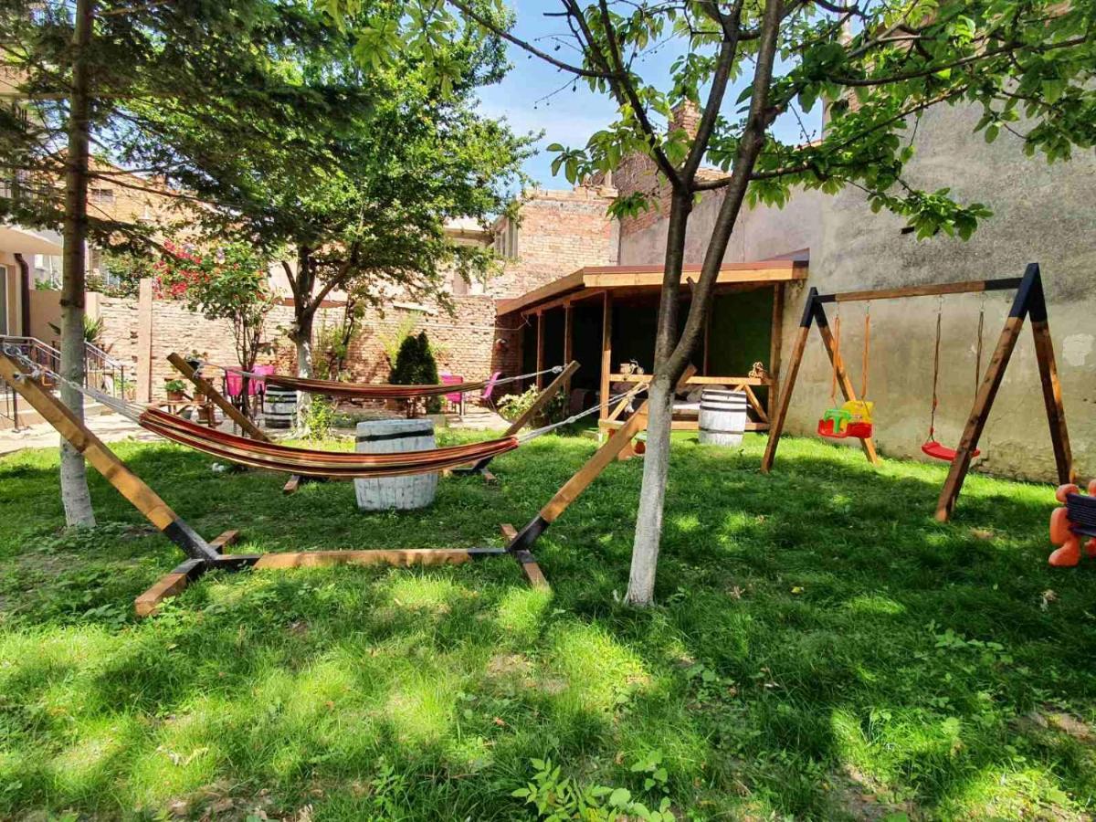 House With Garden Hotel Pomorie Buitenkant foto