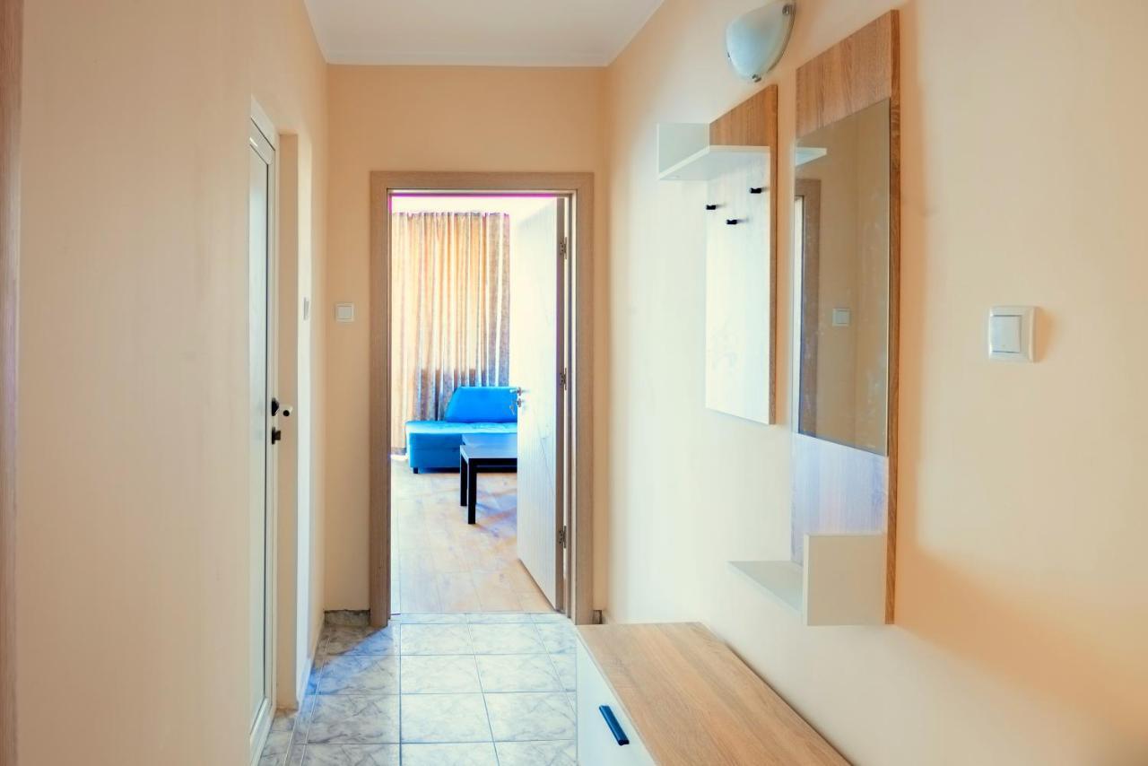 House With Garden Hotel Pomorie Buitenkant foto