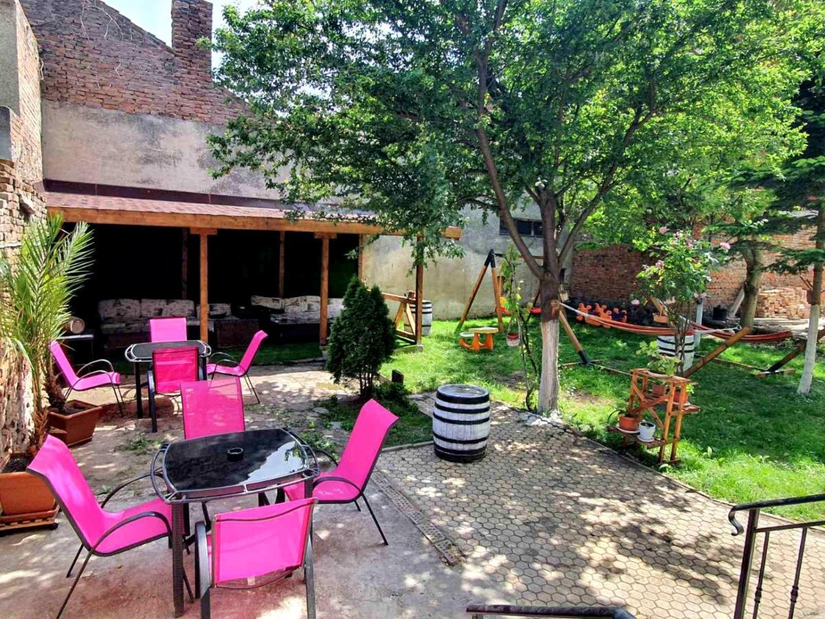 House With Garden Hotel Pomorie Buitenkant foto